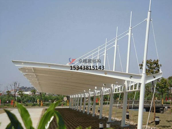 貴陽(yáng)膜結(jié)構(gòu)車(chē)棚