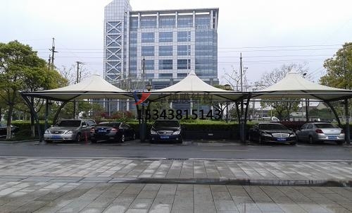 荊門商業(yè)廣場雨棚搭建