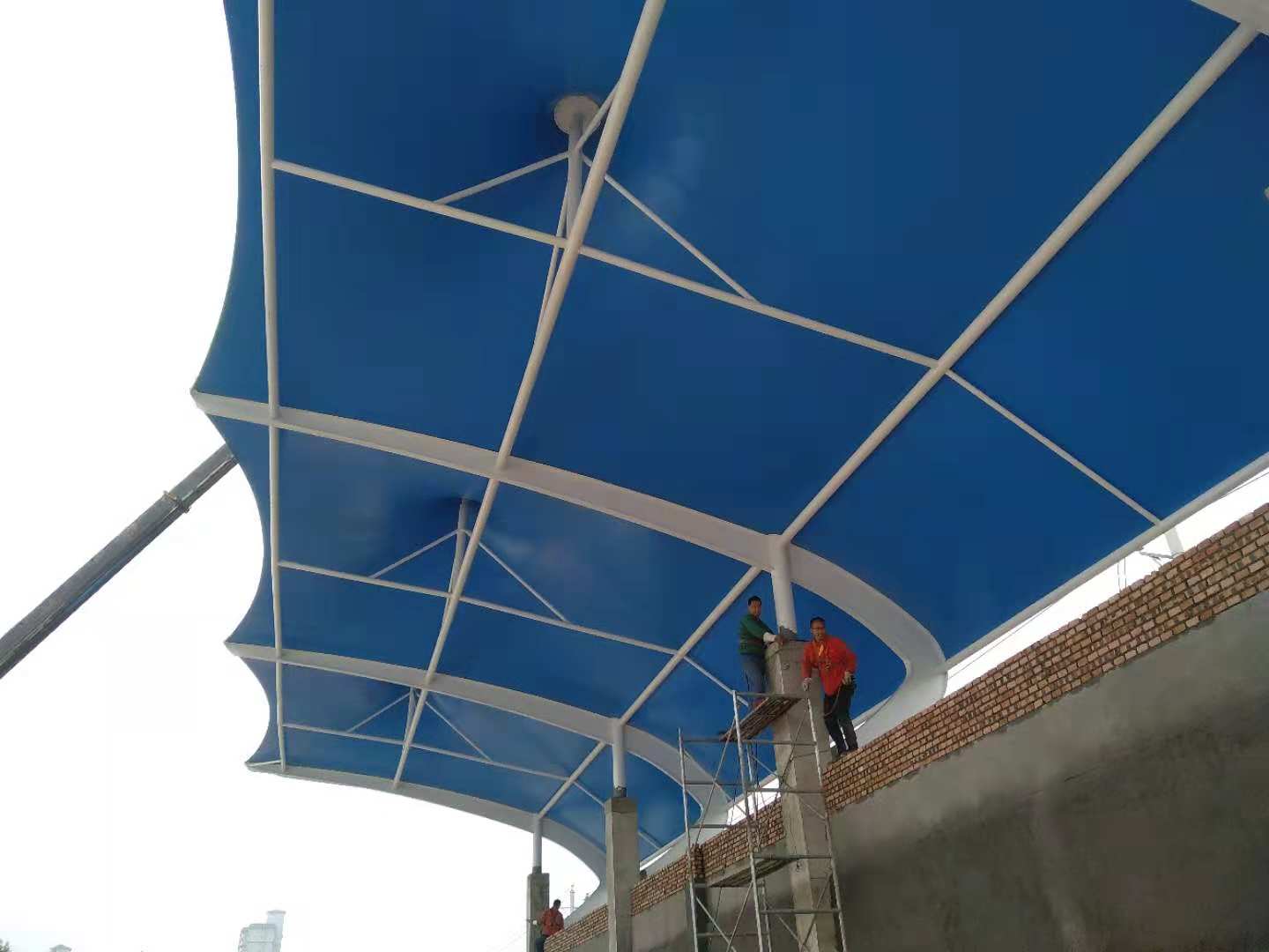 如何對膜結(jié)構(gòu)工程進(jìn)行維護(hù)保養(yǎng)？