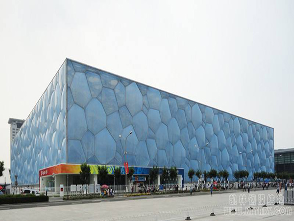 ETFE膜結(jié)構(gòu)充氣系統(tǒng)是怎么工作的？