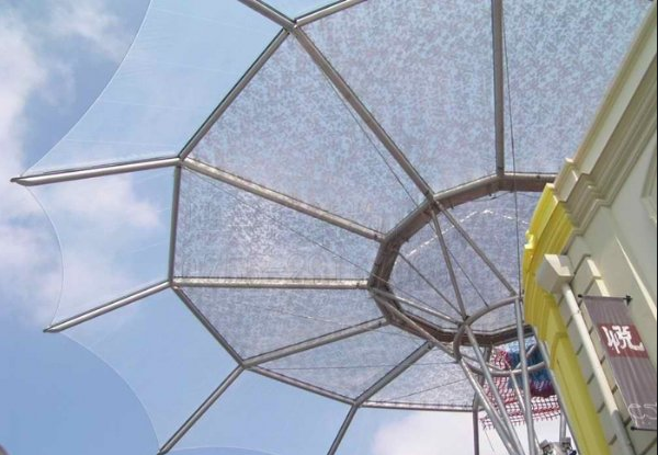 探索PTFE的獨特性能：耐腐蝕、低摩擦和高溫穩(wěn)定性