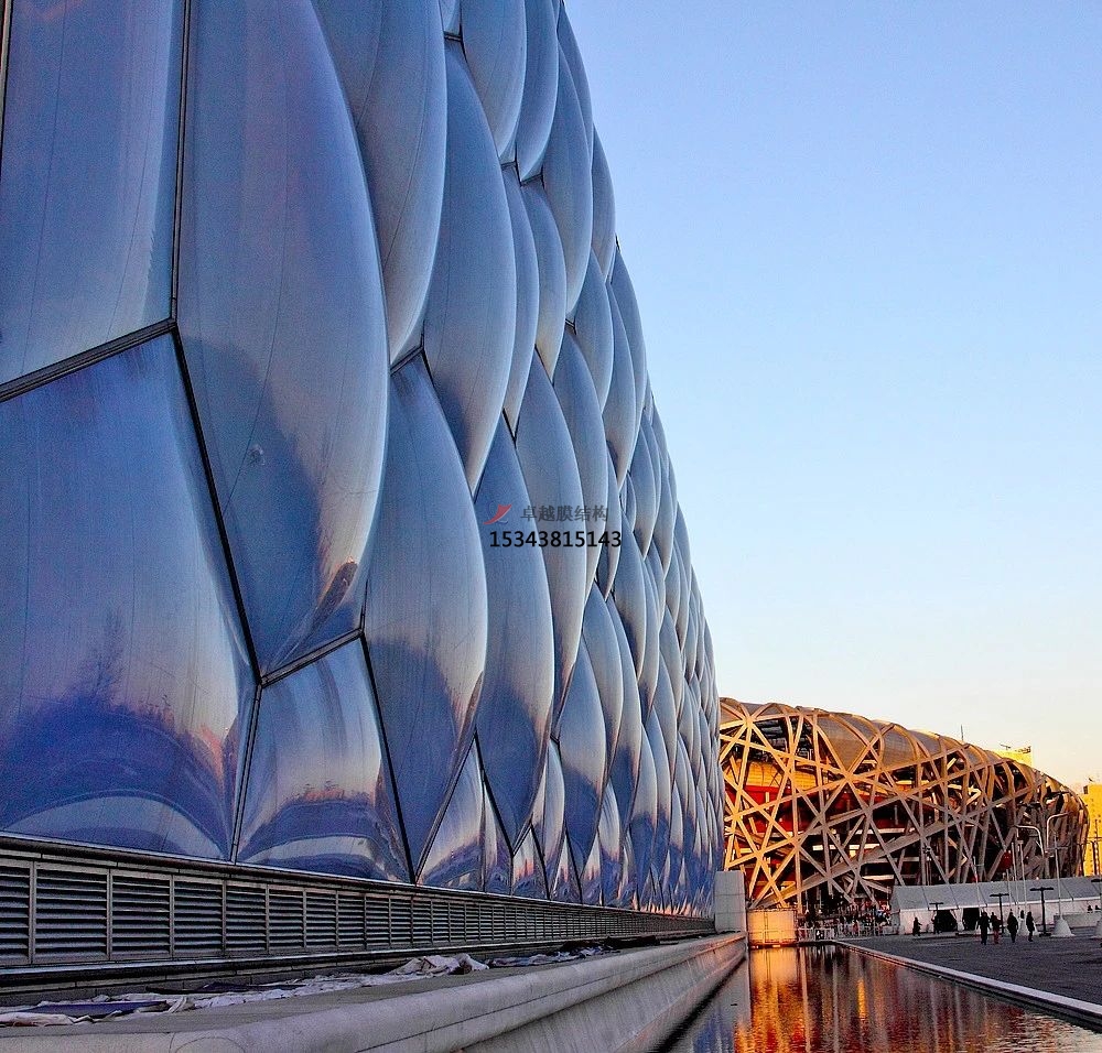 膜結(jié)構(gòu)立面，讓建筑更柔軟！