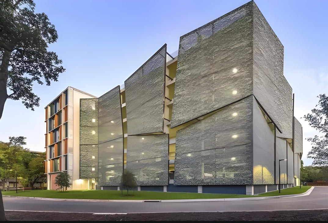 索膜結(jié)構(gòu)安裝工程什么樣？