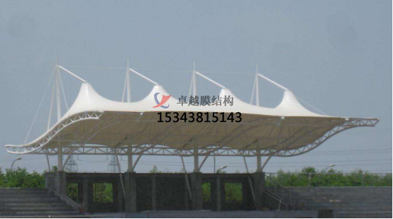 體育場(chǎng)看臺(tái)如何使用膜結(jié)構(gòu)設(shè)計(jì)？