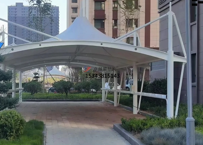 卓越膜結(jié)構(gòu)停車棚景觀棚定做有什么優(yōu)勢(shì)？